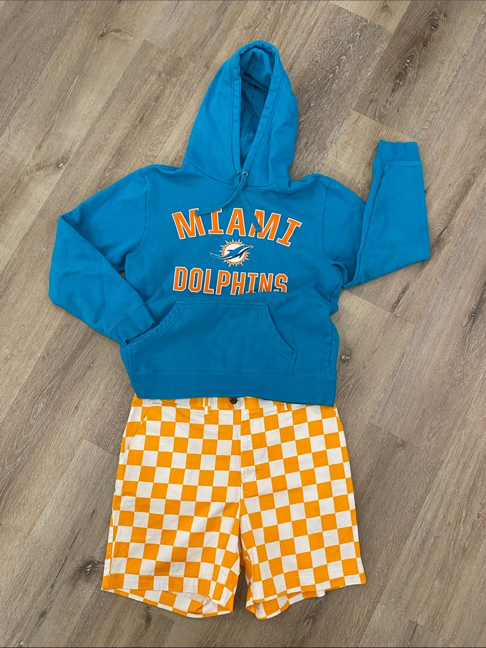Miami Dolphins NFL Fanatics Teal Pocketed Hoodie with Logo Size M Cozy Comfy 🐬🏈